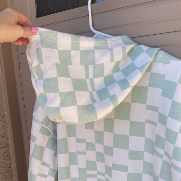 Wild fable woman’s xs Green and white checker hoodie White shirt - Picture 6 of 8